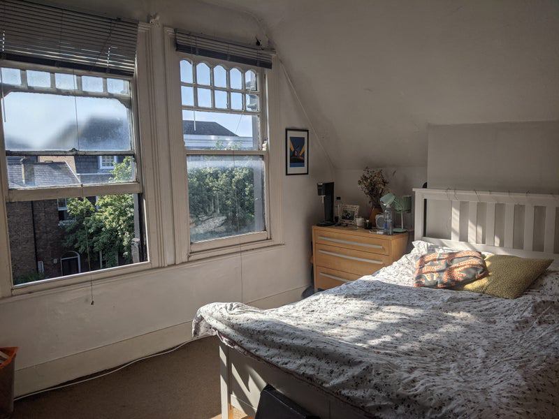 Room Tooting High Street in Greater London
