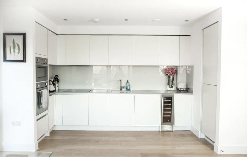 Flat Chiswick High Road in Greater London