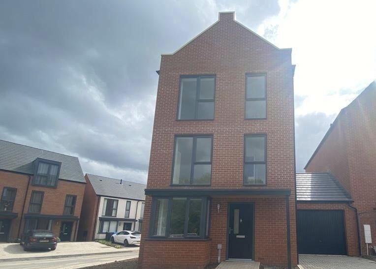 House Doon Avenue in Derby