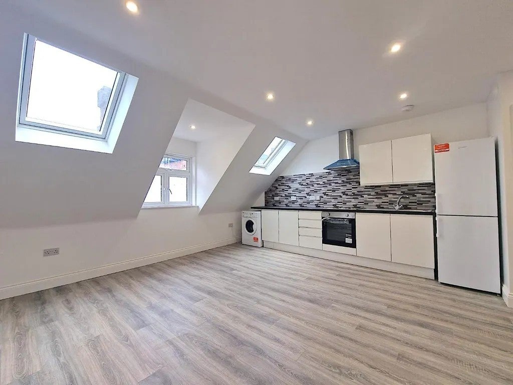 Flat West Green Road in Greater London
