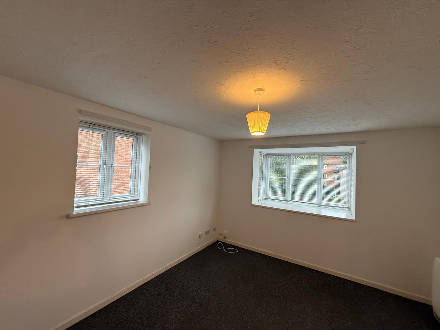 Flat Knowles Close in Greater London