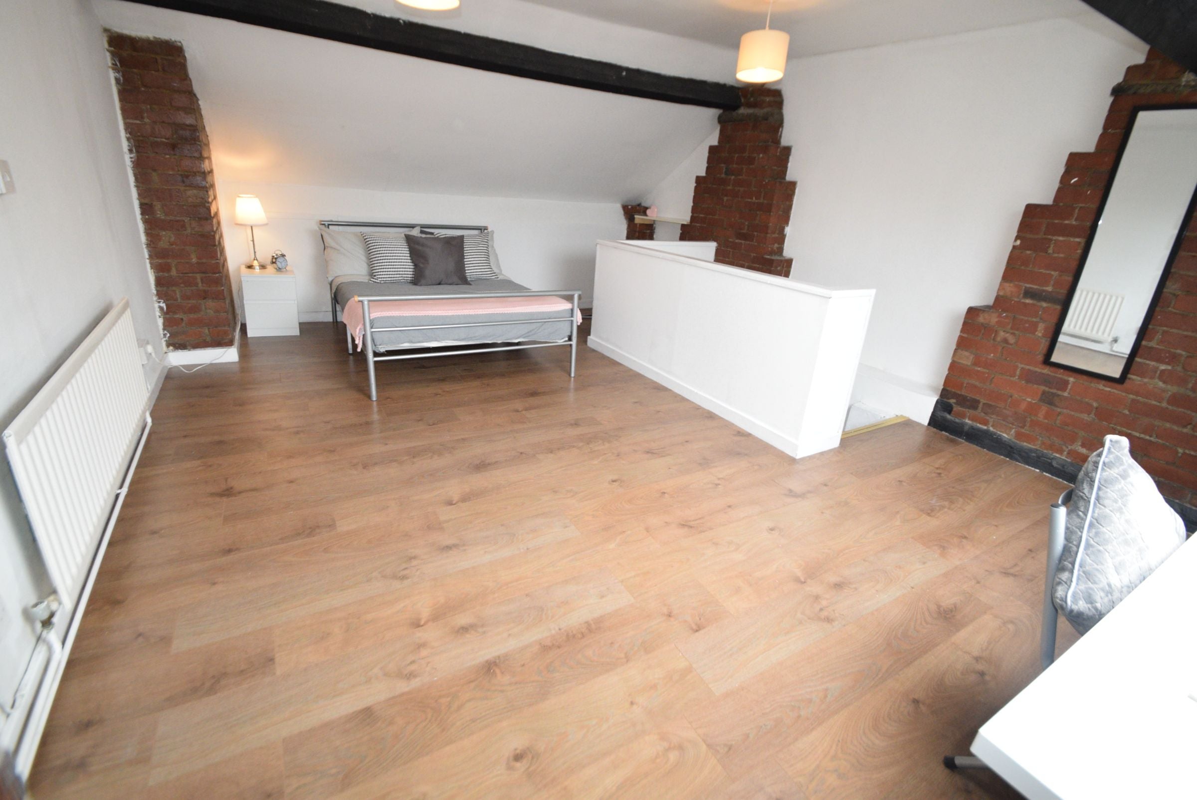 Room Ecclesall Road in Sheffield