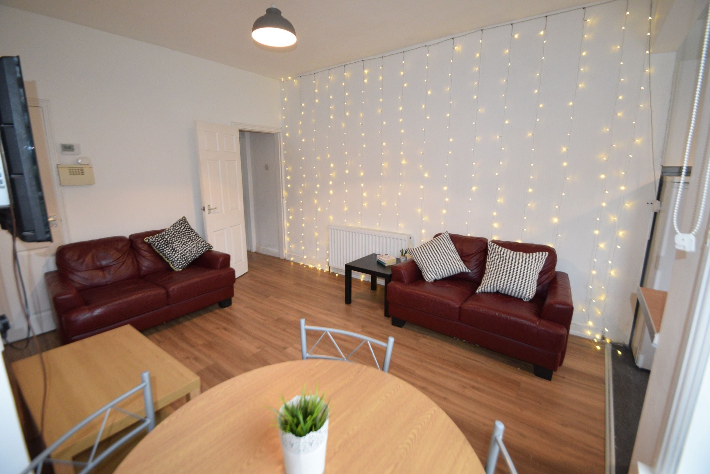 Room Ecclesall Road in Sheffield