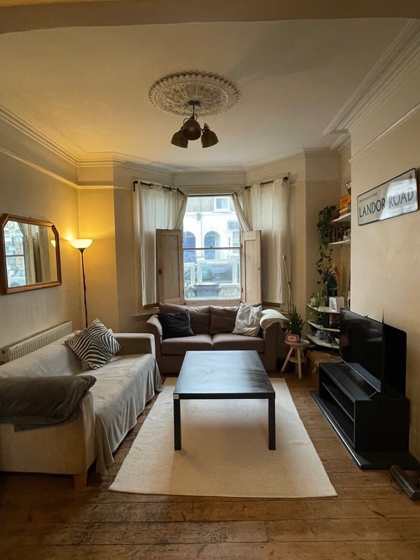 Room Landor Road in Greater London