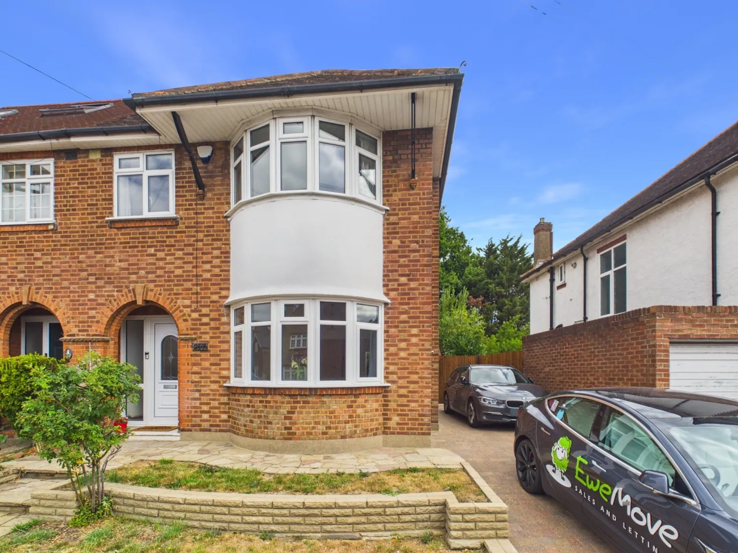 House Friern Barnet Lane in Greater London