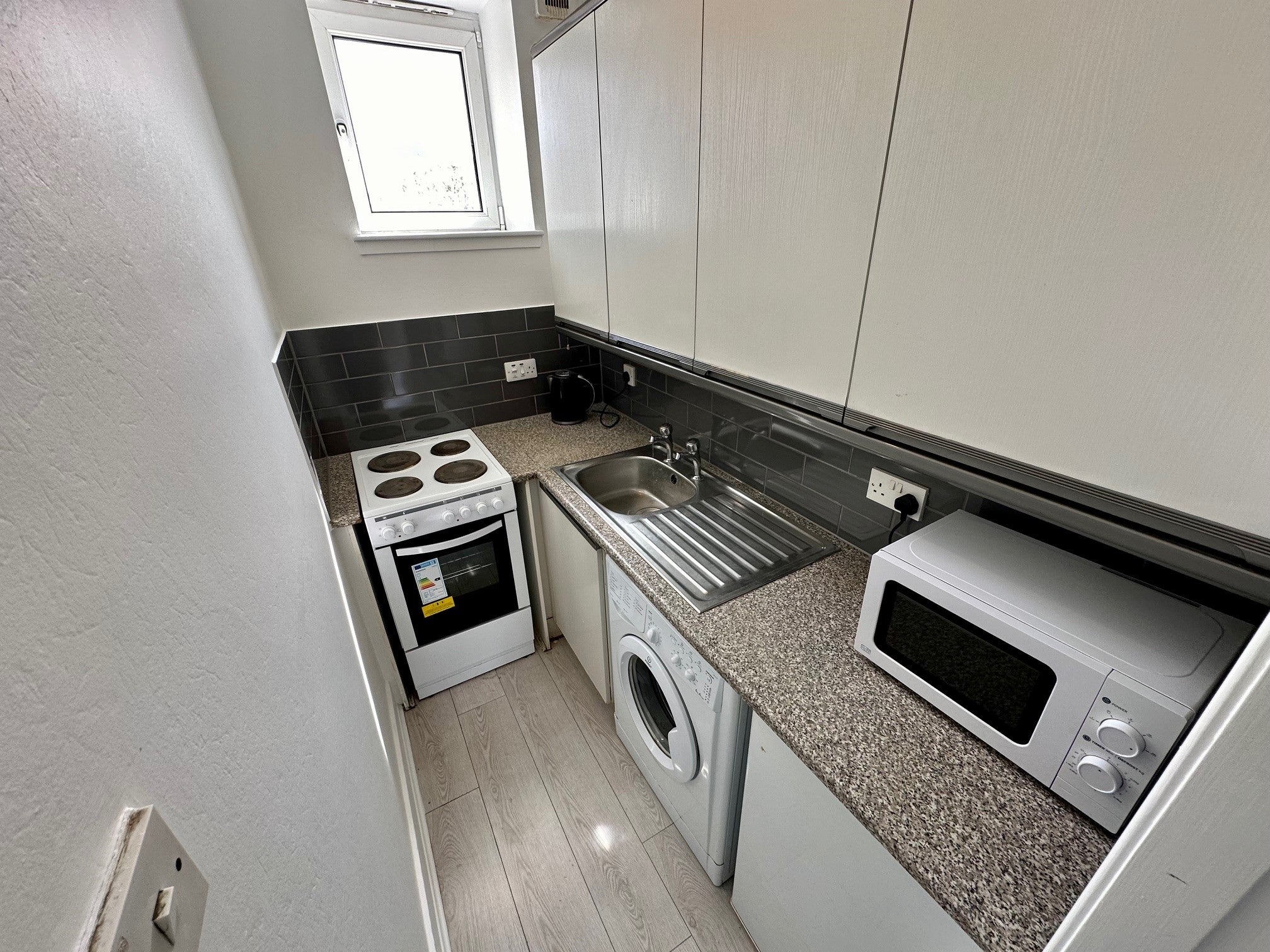 Flat Rosemount Place in Aberdeen City
