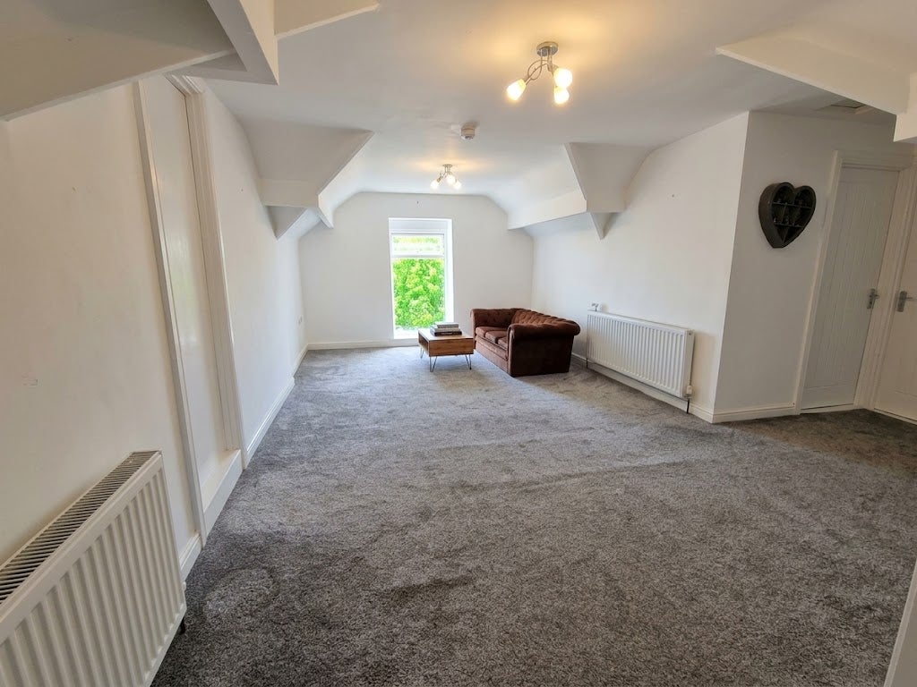 Flat Mount Pleasant in Swansea