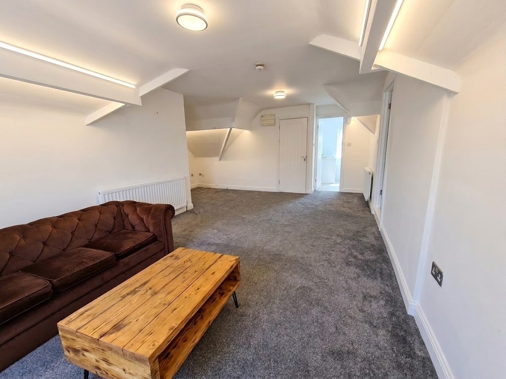 Flat Mount Pleasant in Swansea