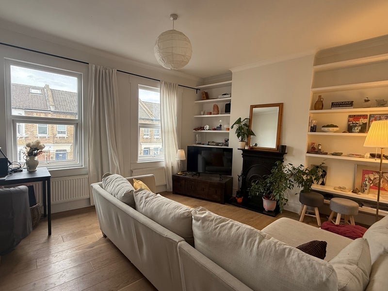 Room Milton Road in Greater London
