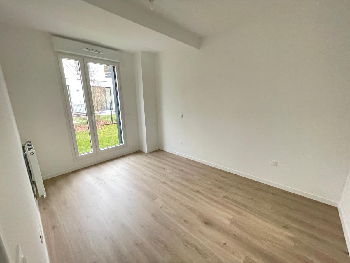 Flat Rue du Ménil in Asnières-sur-Seine