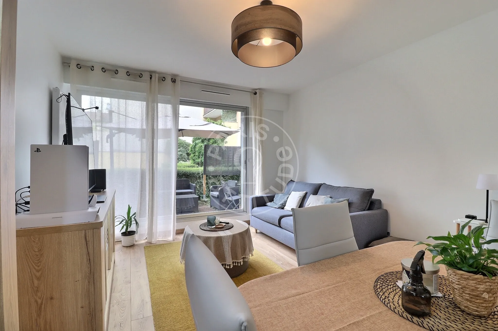 Flat Rue de Belfort in Courbevoie