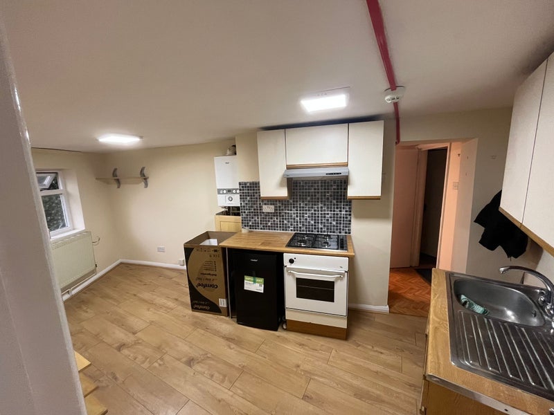 Flat Lee High Road in Greater London