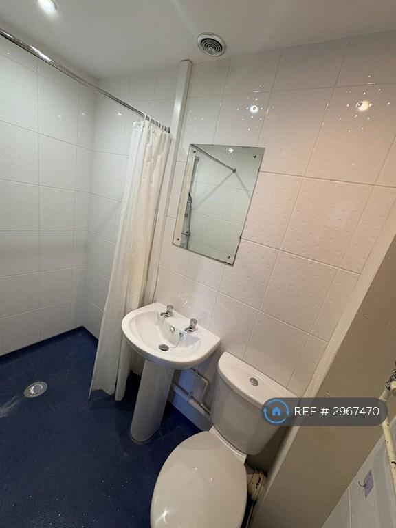 Flat Epworth Street in Stoke-on-Trent