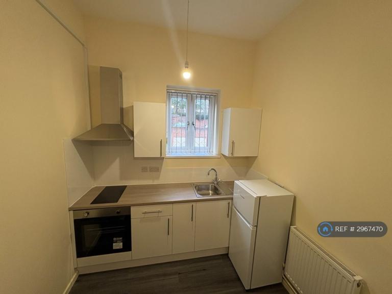 Flat Epworth Street in Stoke-on-Trent