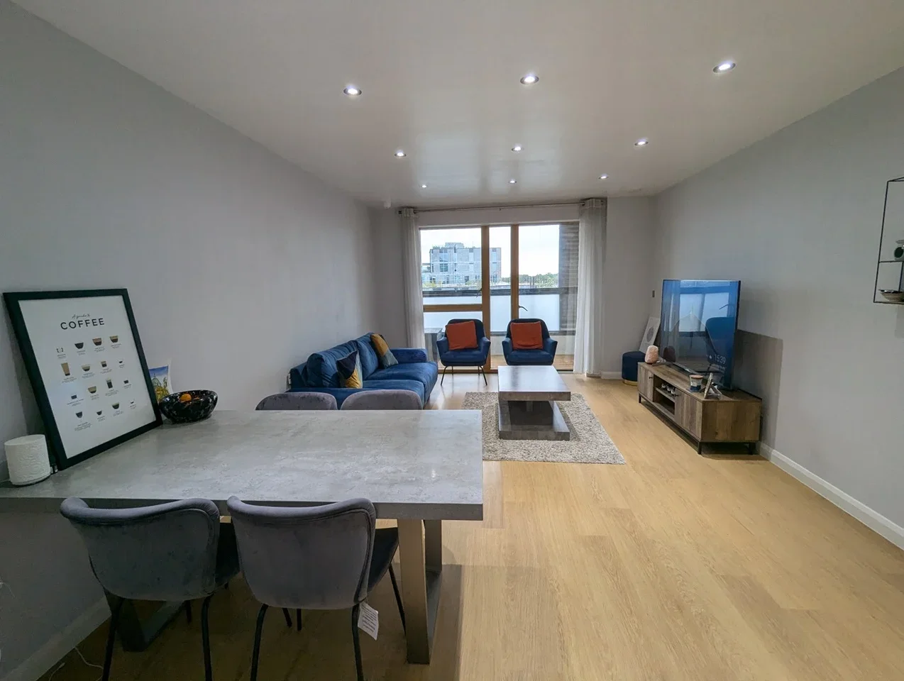 Flat Brondesbury Villas in Greater London