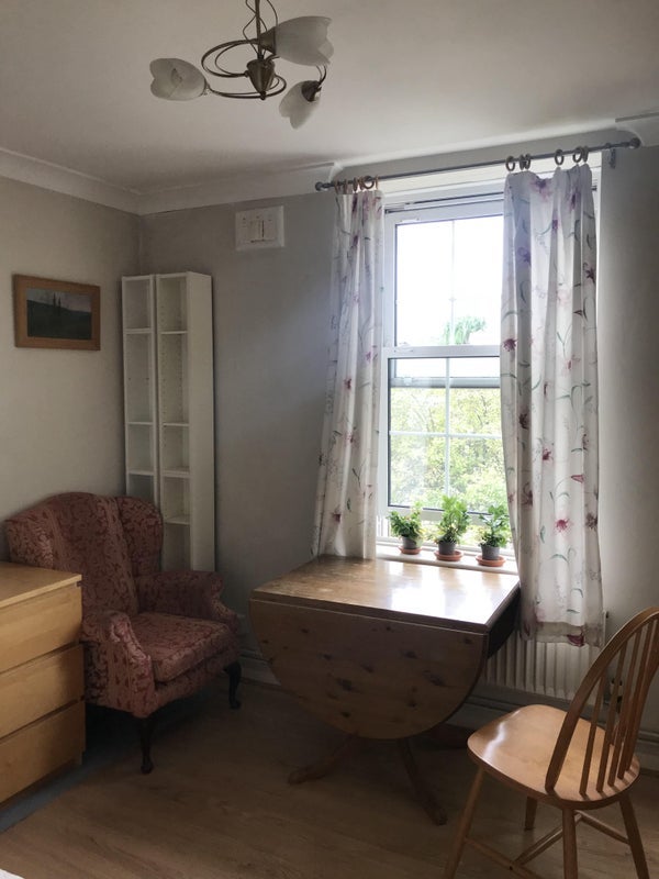 Room Grand Drive in Greater London