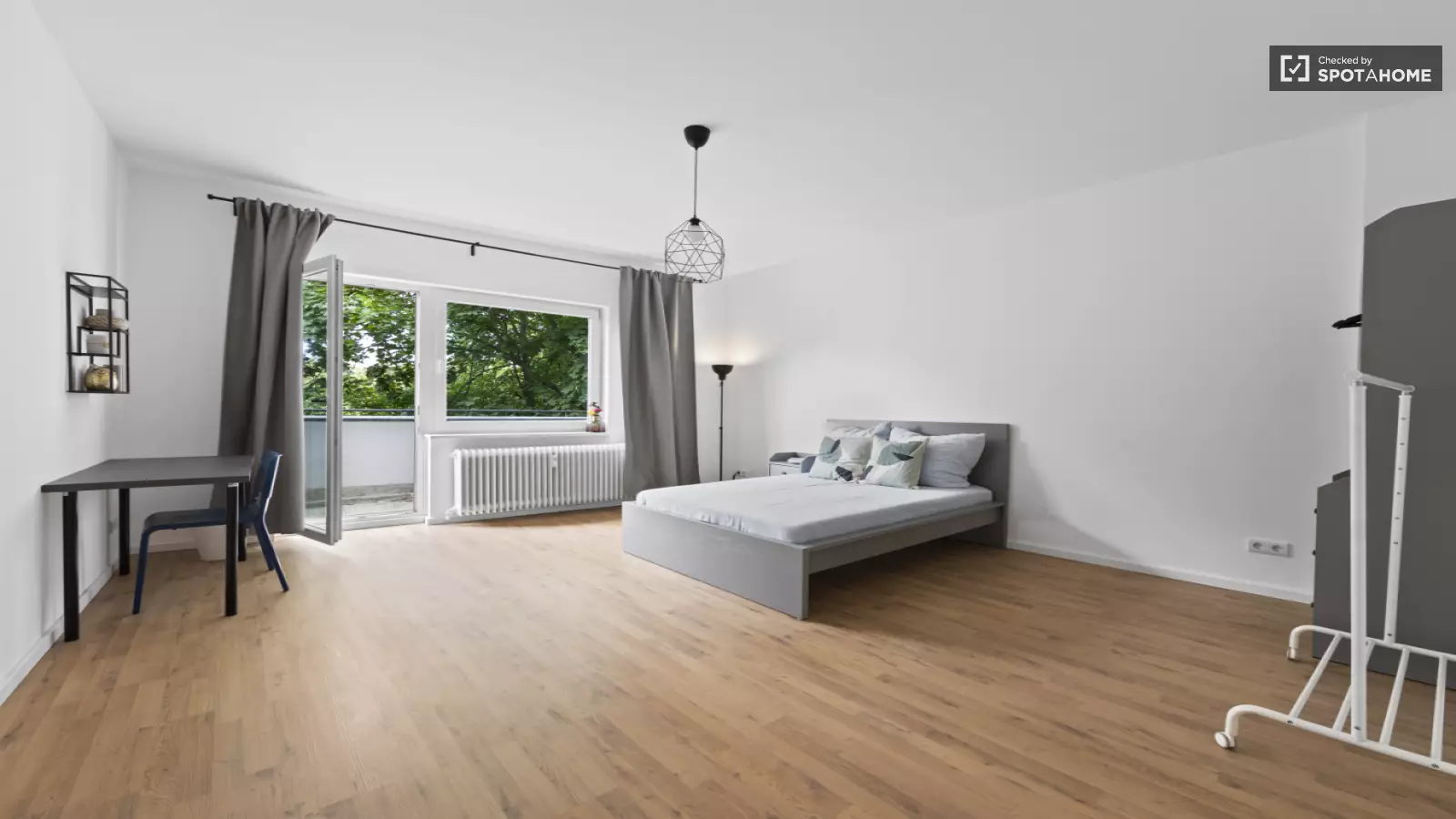 Zimmer Thomasstraße in Berlin