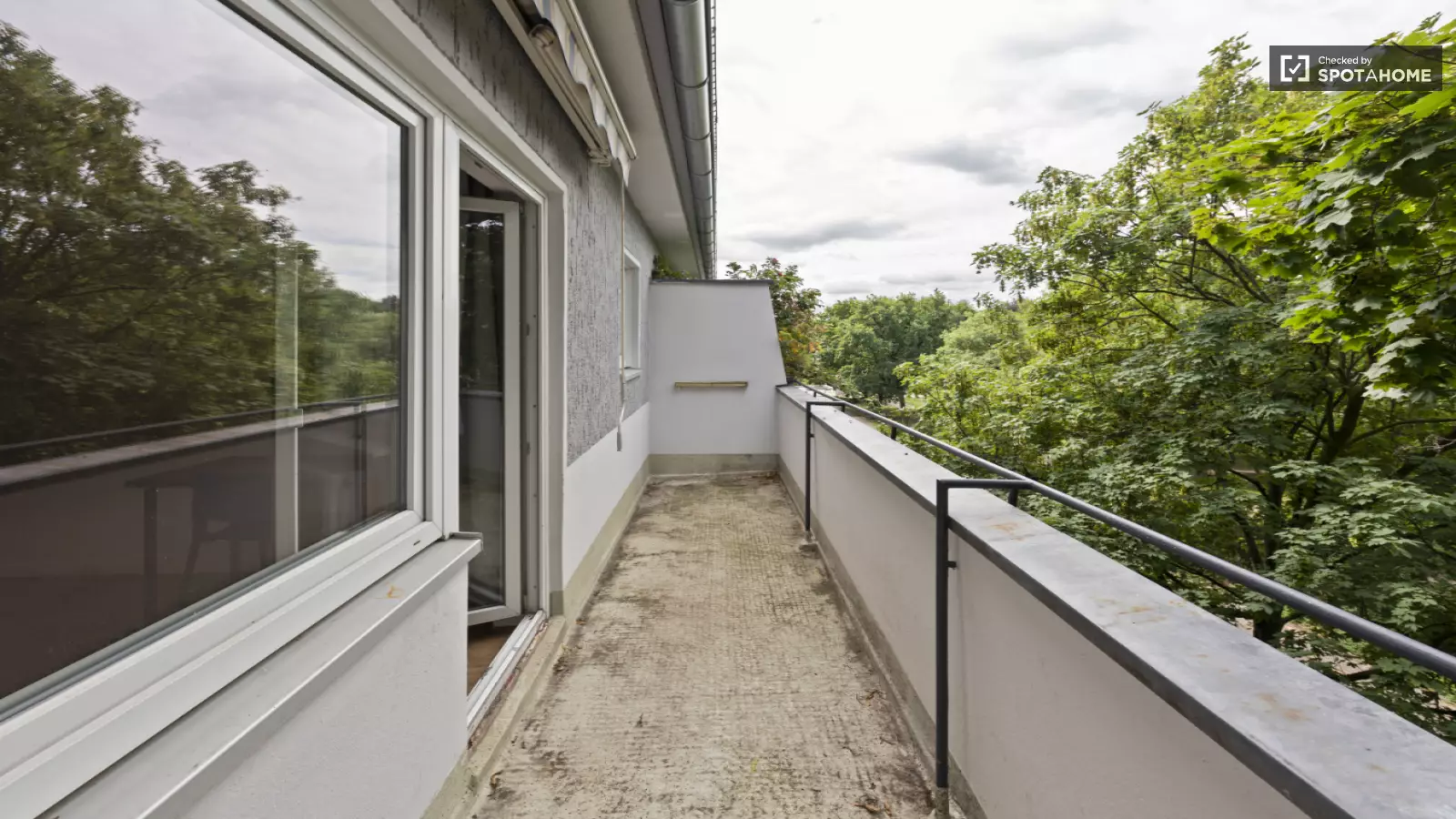 Zimmer Thomasstraße in Berlin