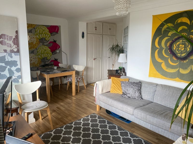 Flat Gipsy Lane in Greater London