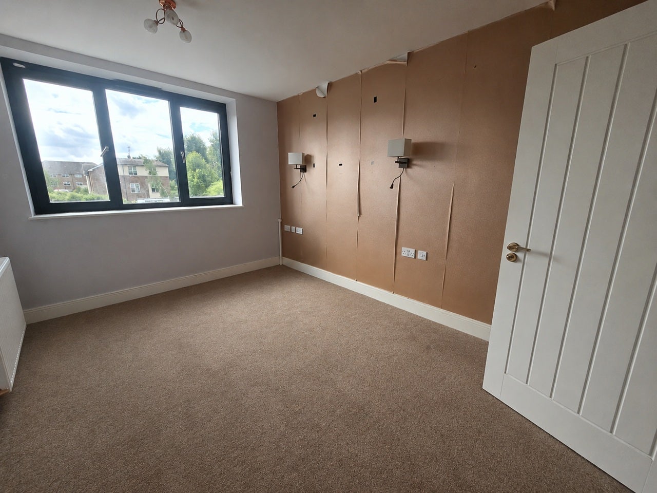Flat Lancaster Road in Greater London