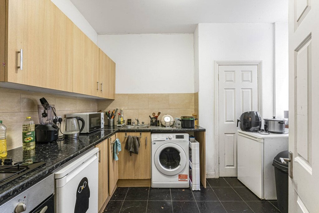 Flat French Place in Greater London