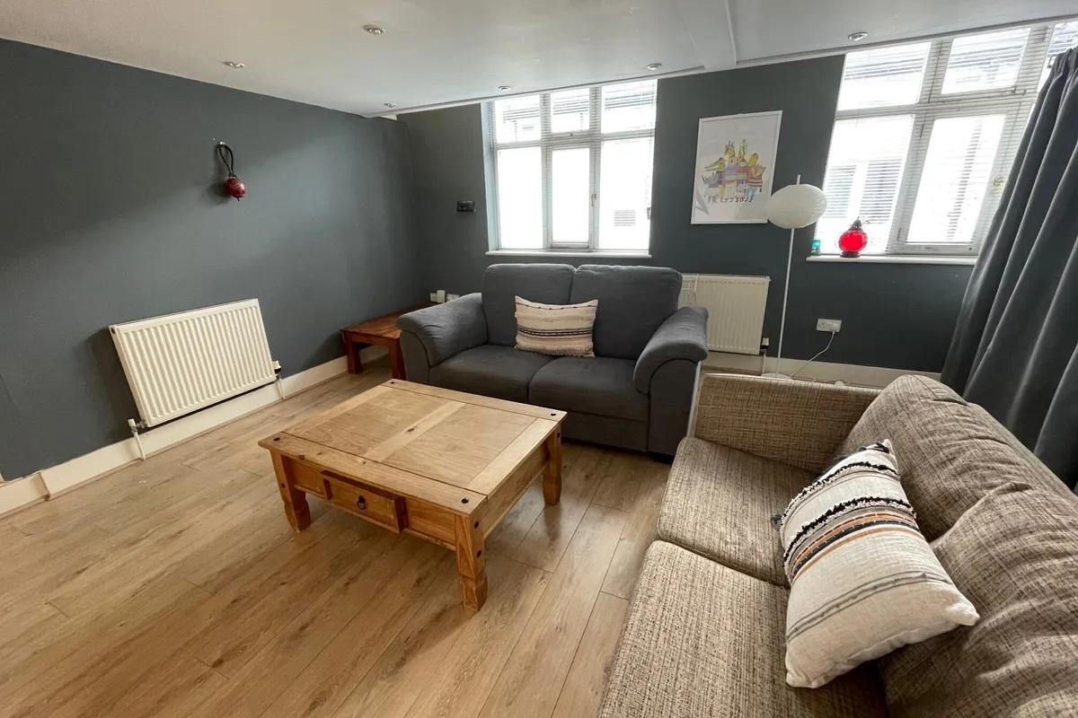 Flat Albert Road in Penarth