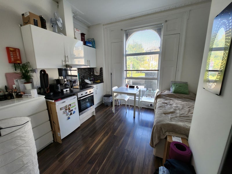 Flat Camden Park Road in Greater London