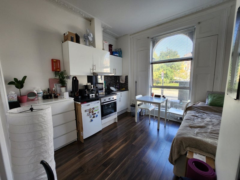 Flat Camden Park Road in Greater London