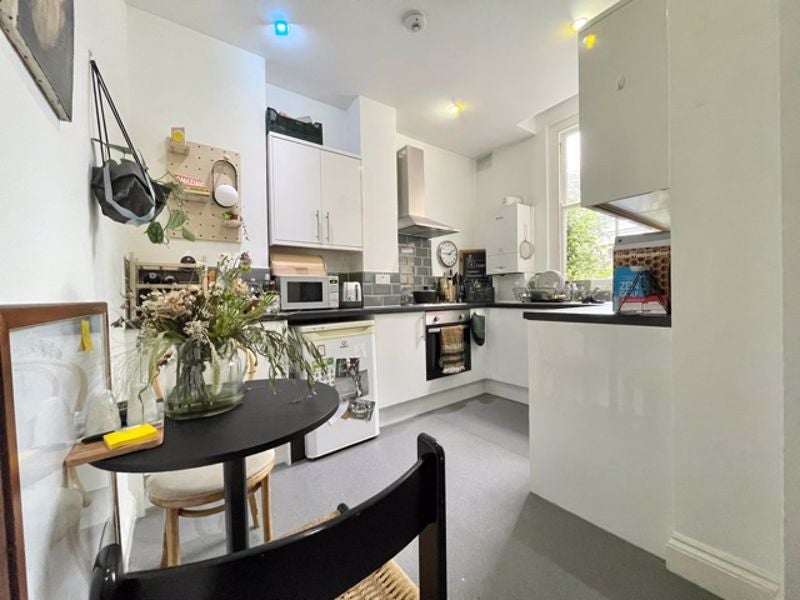 Flat Warneford Street in Greater London