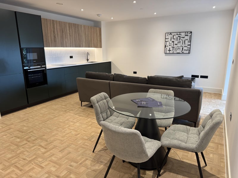Room Saint John's Hill in Greater London
