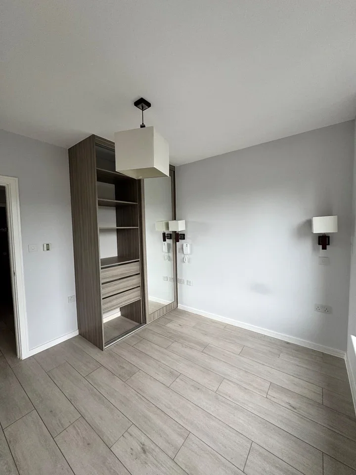 Flat High Road Wembley in Greater London
