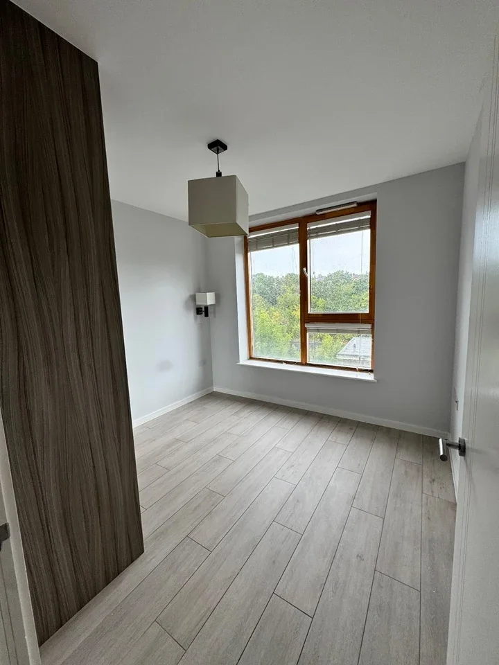 Flat High Road Wembley in Greater London