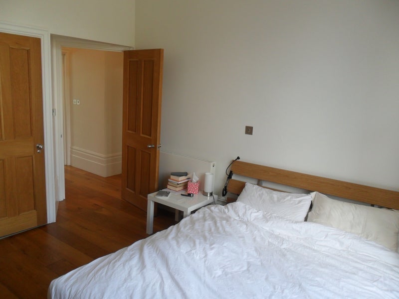 Flat West Road in Greater London