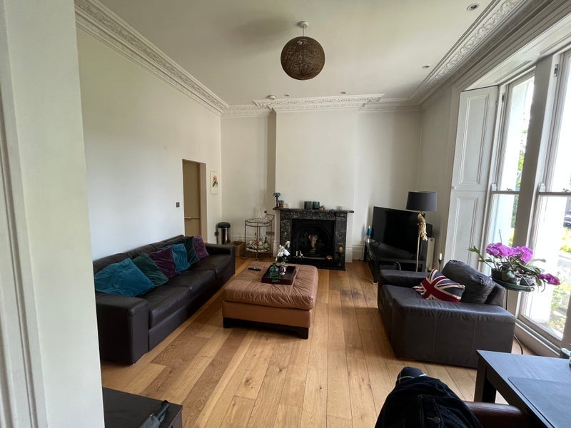 Flat West Road in Greater London