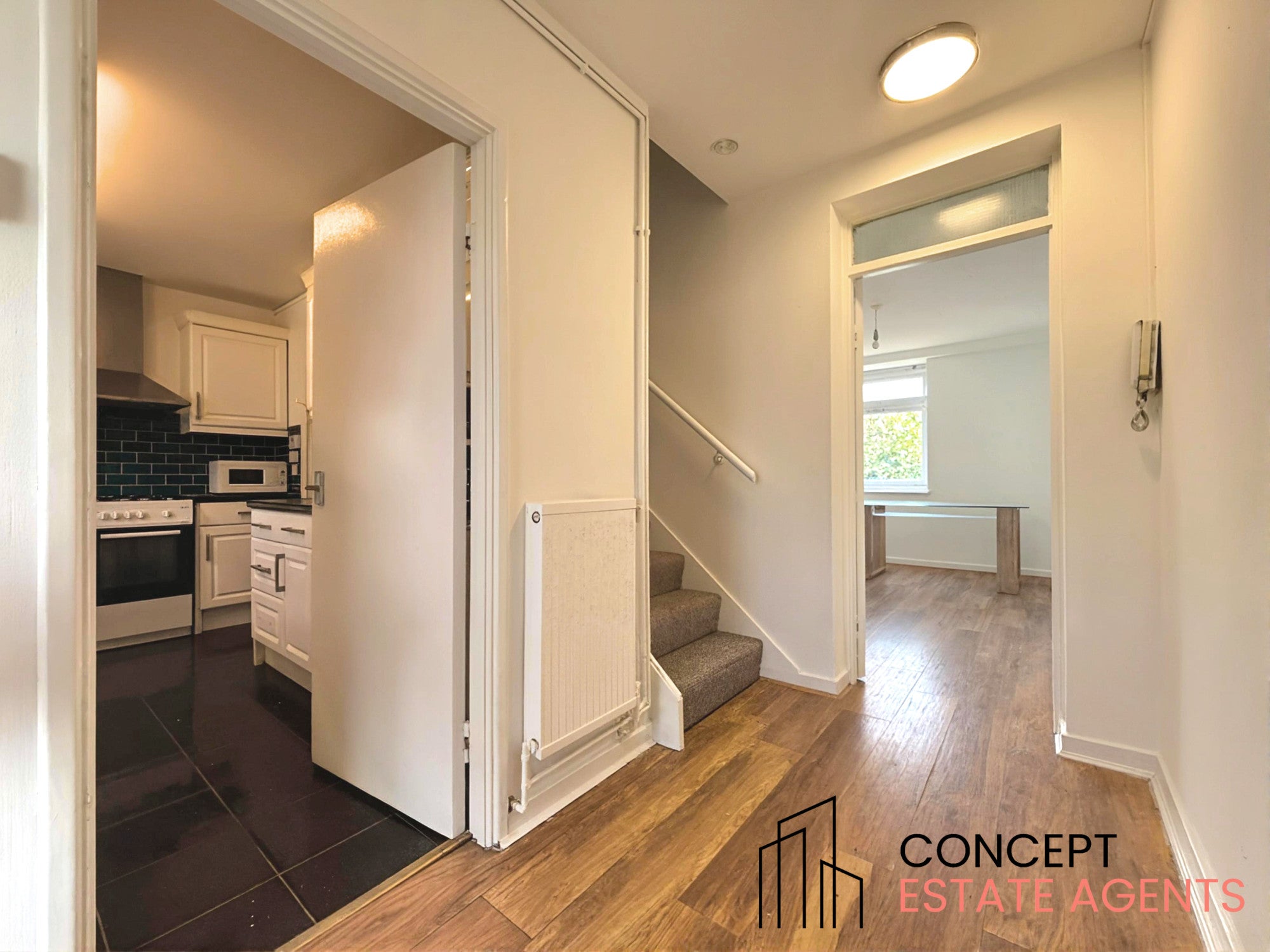 Flat Blackshaw Road in Greater London