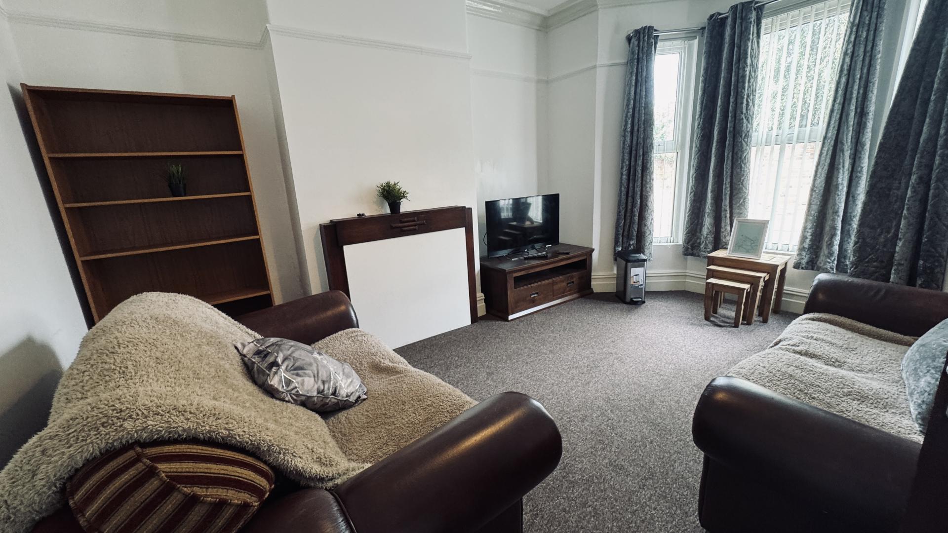 Room Cheyney Road in Chester