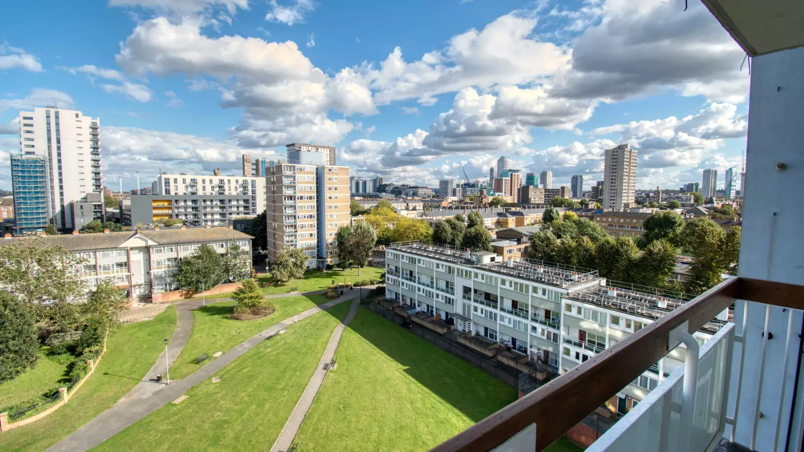 Flat Cordelia Street in Greater London