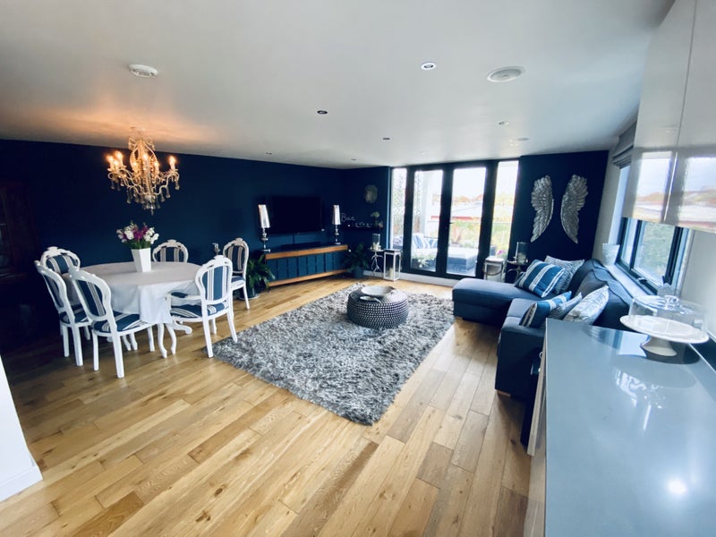 Room Ladywell Road in Greater London