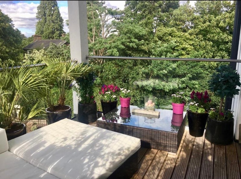 Room Ladywell Road in Greater London