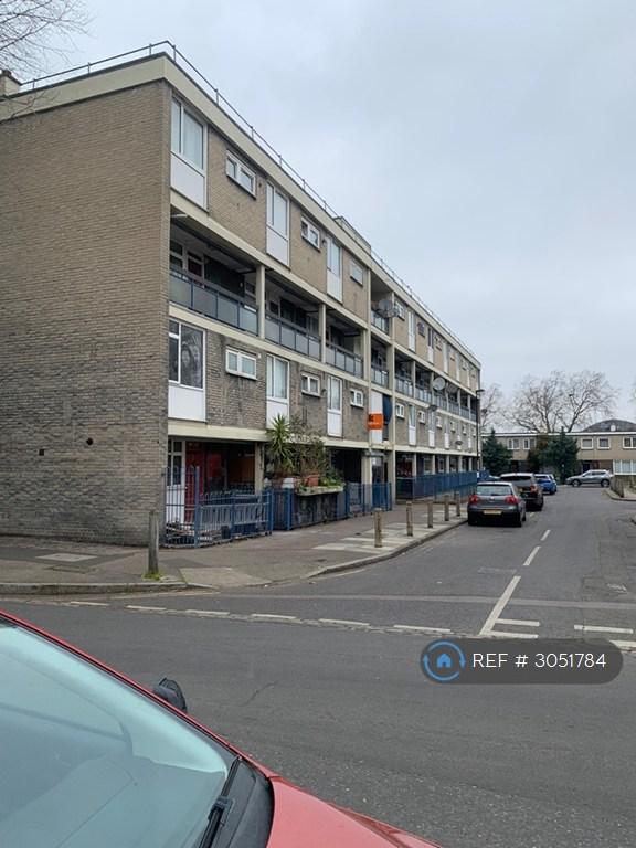 Room Dacca Street in Greater London