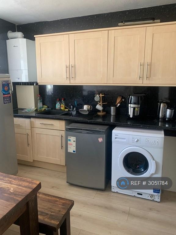 Room Dacca Street in Greater London