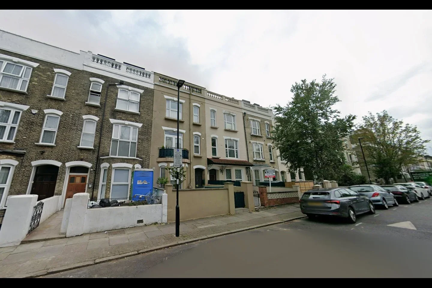 Flat Arthur Road in Greater London