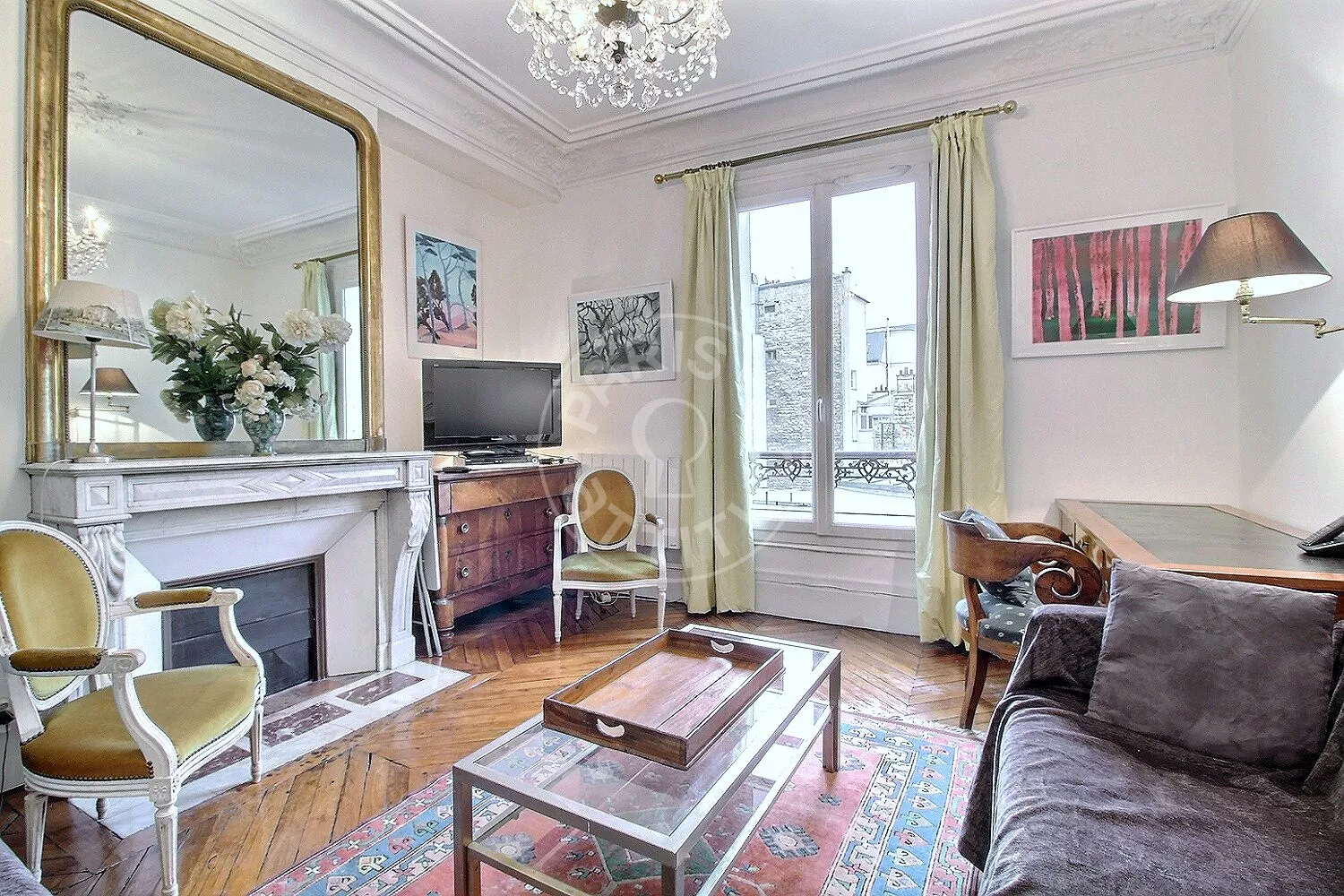 Flat Boulevard de Magenta in Paris