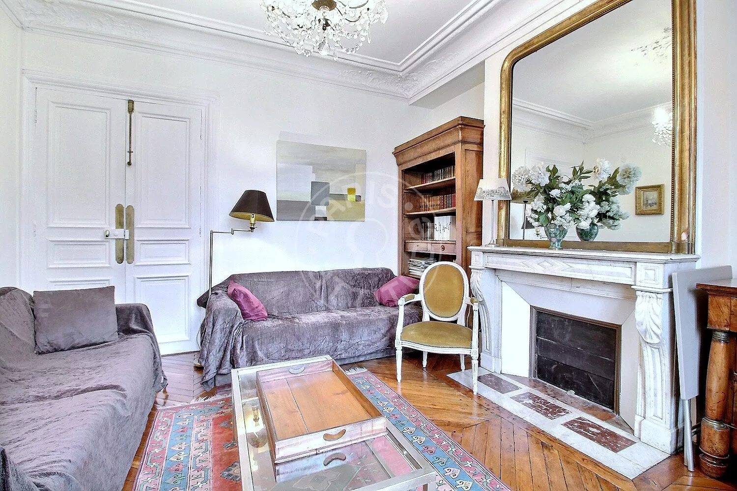 Flat Boulevard de Magenta in Paris