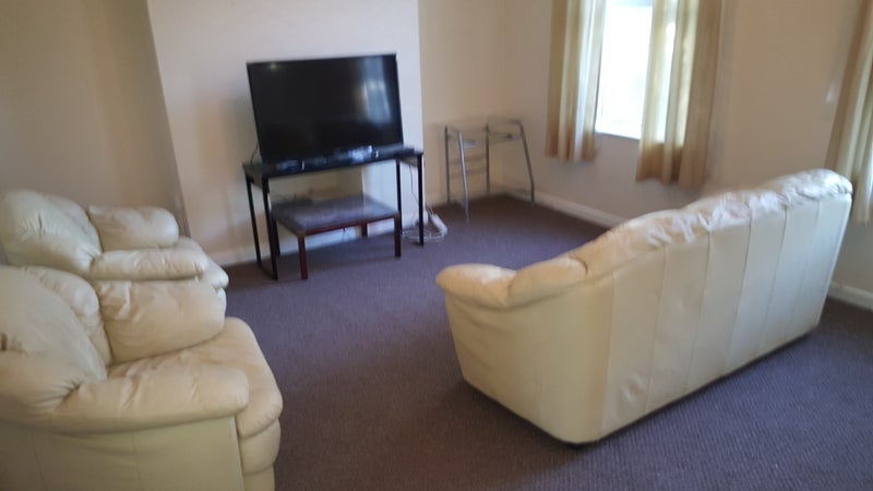 Room Romford Road in Greater London
