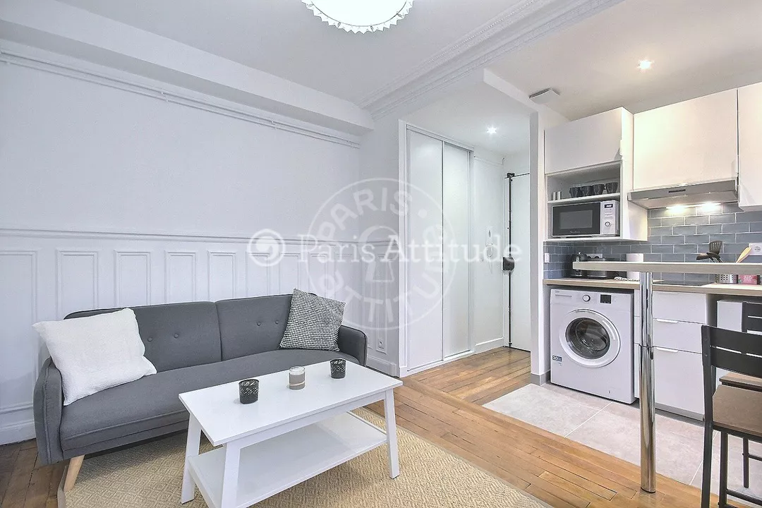 Appartement Rue Joseph de Maistre à Paris