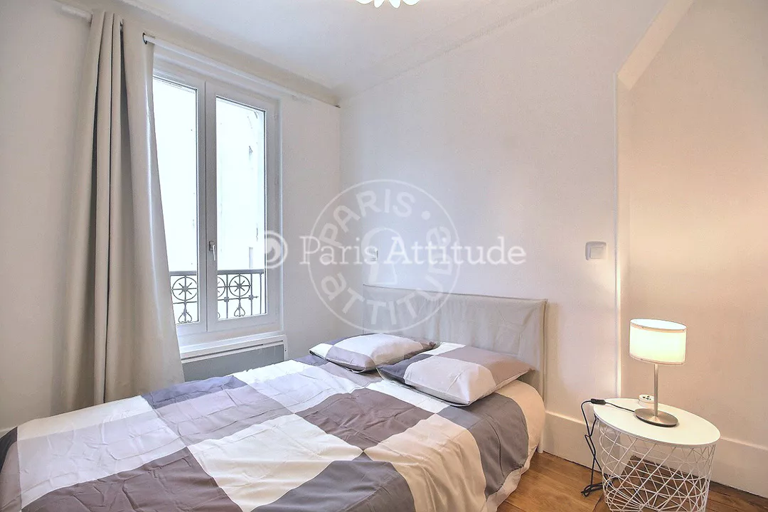 Appartement Rue Joseph de Maistre à Paris