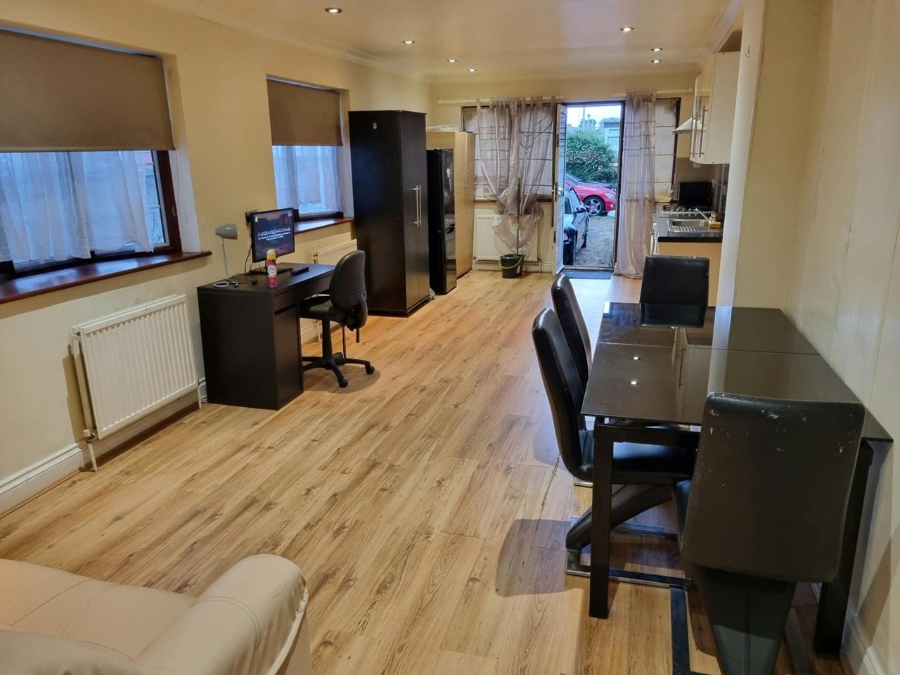 Flat St Nicholas Avenue in Greater London