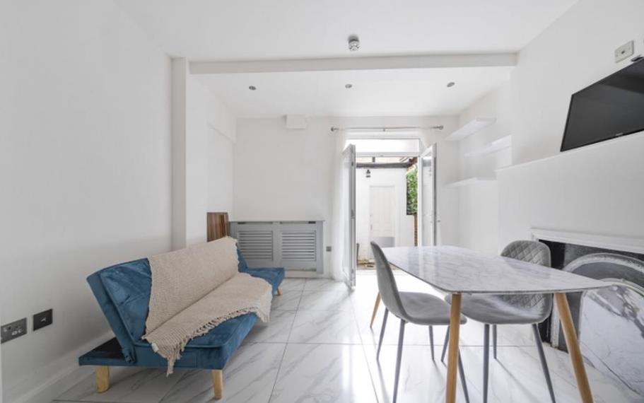 Flat Brendon Street in City of Westminster