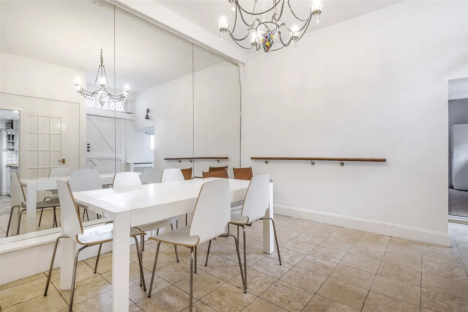 House Castelnau in Greater London